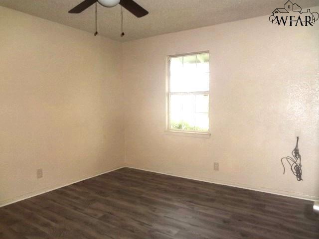 Building Photo - 1616 Longview St