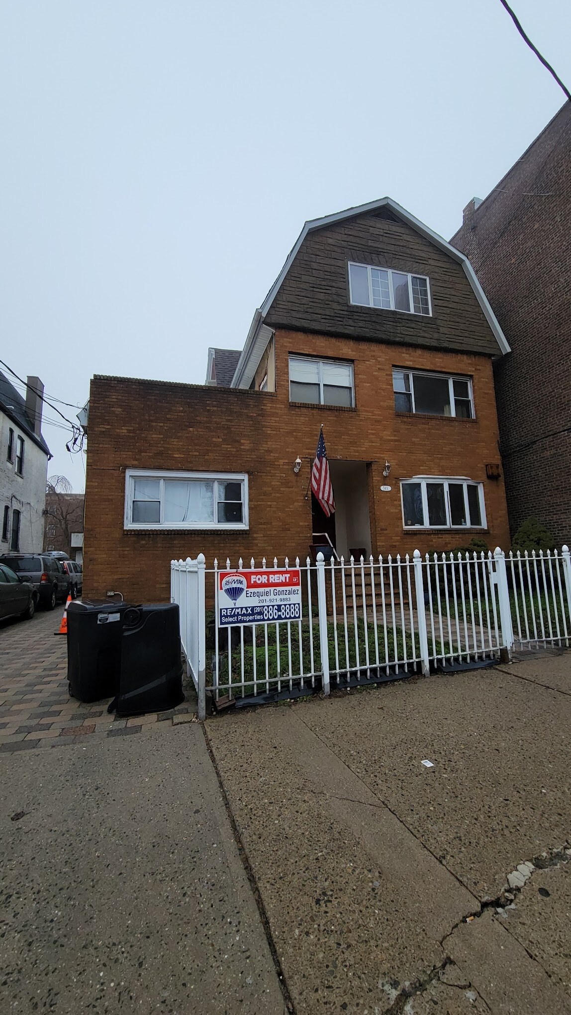 Building Photo - 7411 Park Ave