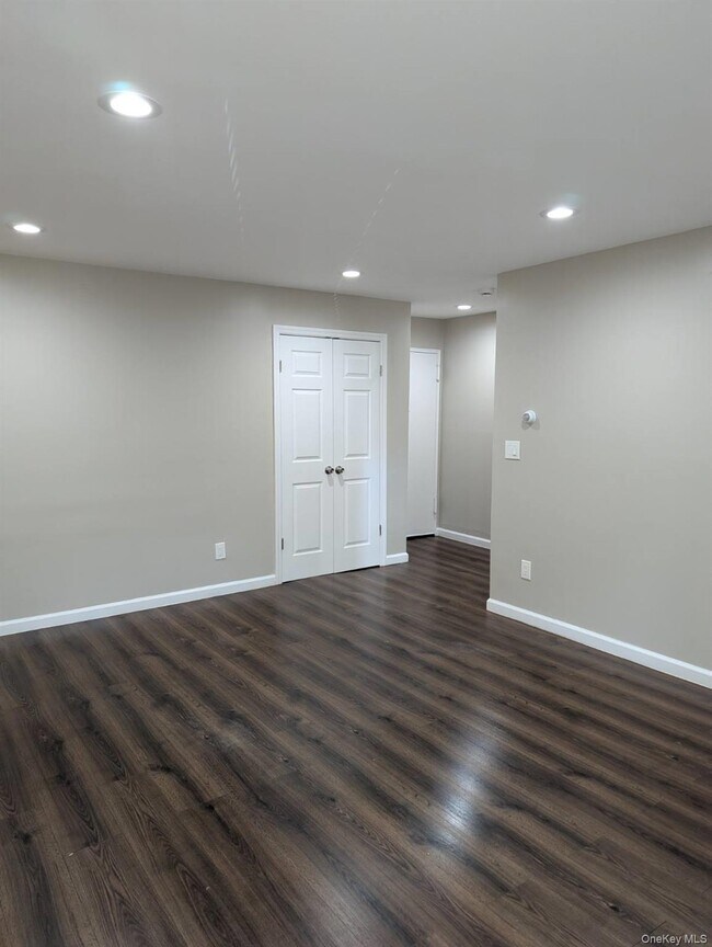 Building Photo - 9 C Hemlock Dr