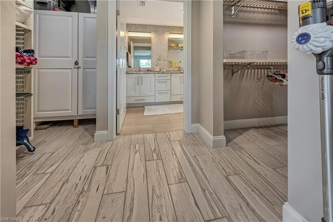 Building Photo - 1540 Curlew Ave