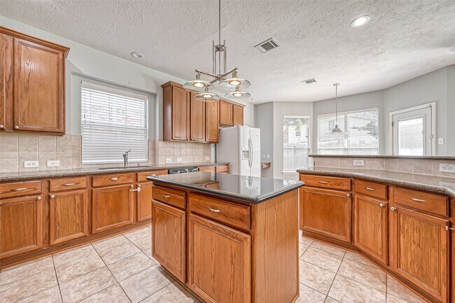 Building Photo - 4907 Mountain Fork