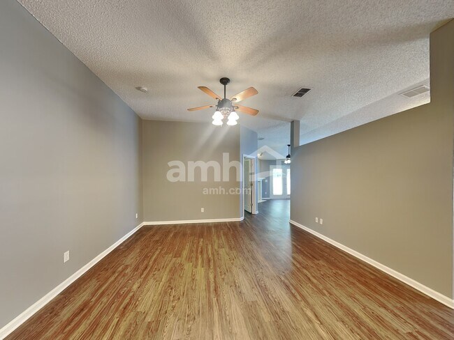 Building Photo - 1526 Bay Harbor Dr