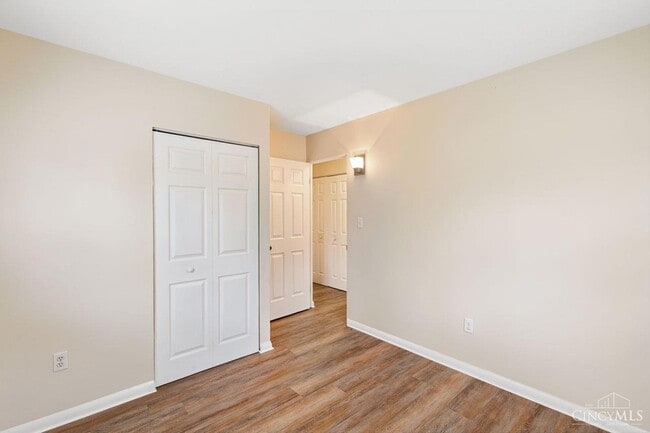 Building Photo - 1420 Broadview Ct