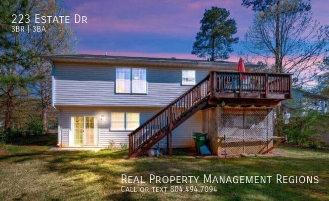 Building Photo - 223 Estate Dr