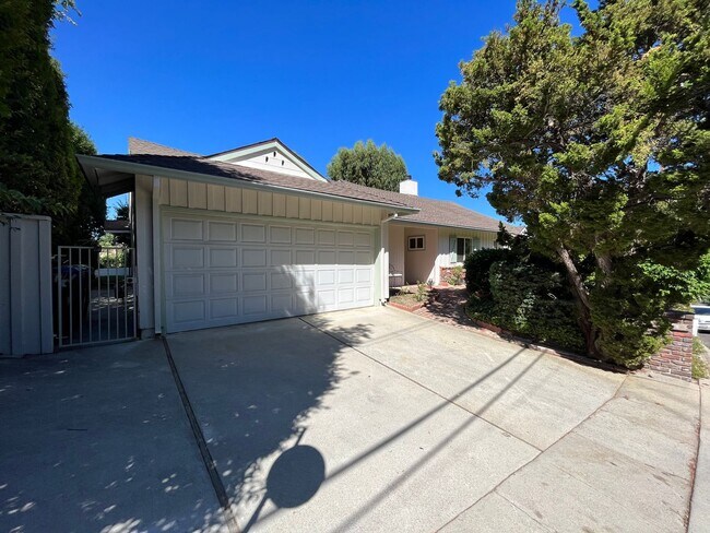 Building Photo - A hidden gem with tree-top view. Tranquil and private. Light and airy