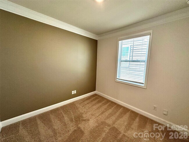 Building Photo - 340 Secretariat Dr