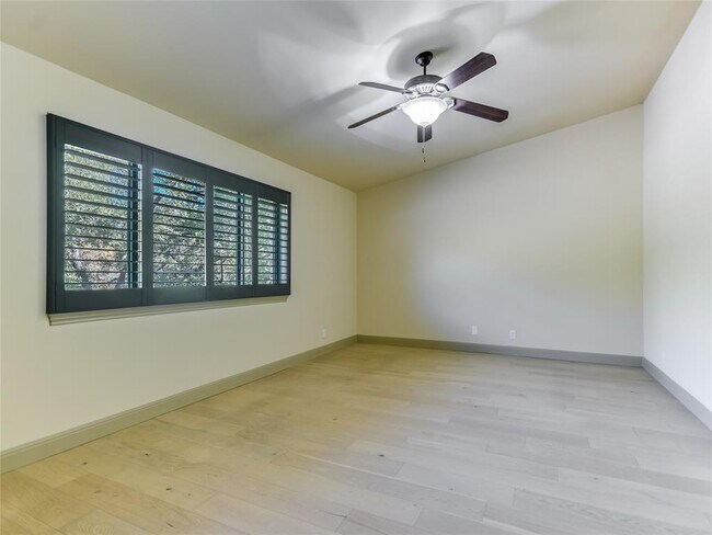 Building Photo - 8347 Summerwood Dr