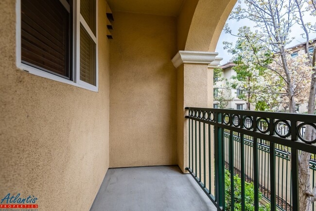 Building Photo - Bryant Place Condo | Downtown Mountain View