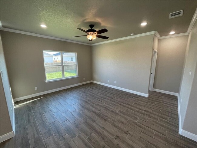 Building Photo - 1422 Curlew Ln
