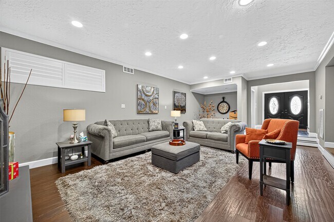 Building Photo - 5815 Green Terrace Ln