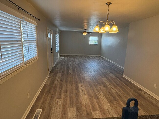 Building Photo - Beautiful updated home with new flooring and fresh paint