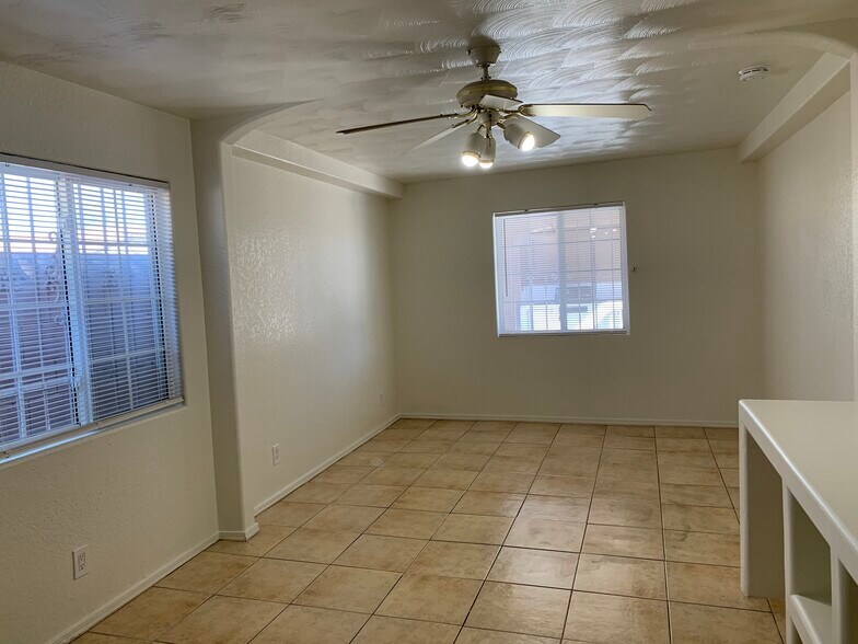 Building Photo - 7300 Lattimore Dr