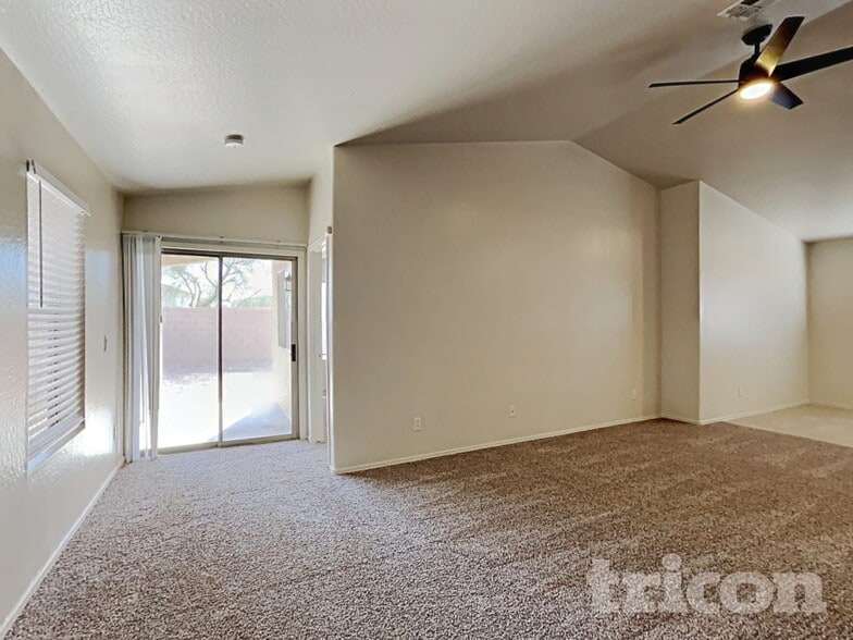 Building Photo - 23141 W Ashleigh Marie Dr