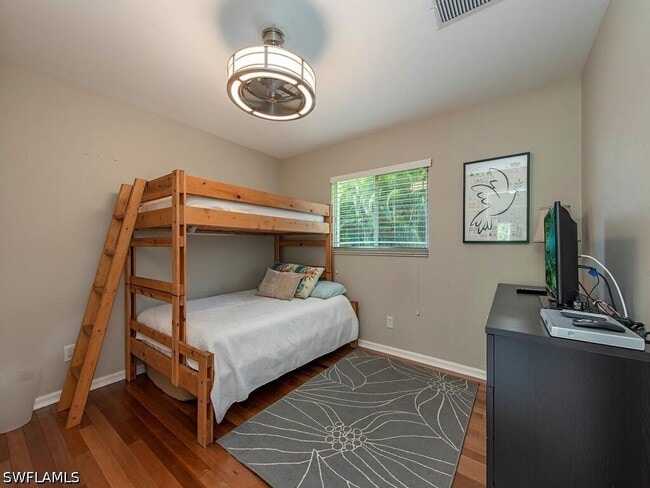 Building Photo - 1082 Capri Dr