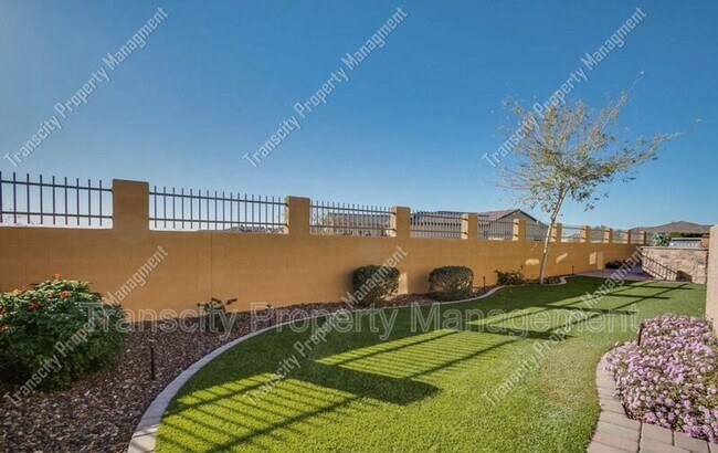 Building Photo - 8510 E Leland St