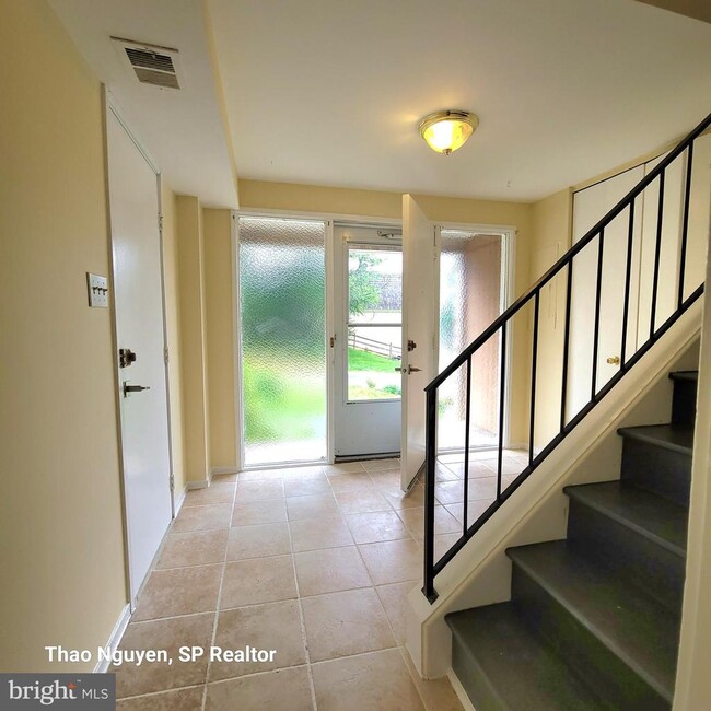 Building Photo - 10534 Cambridge Ct