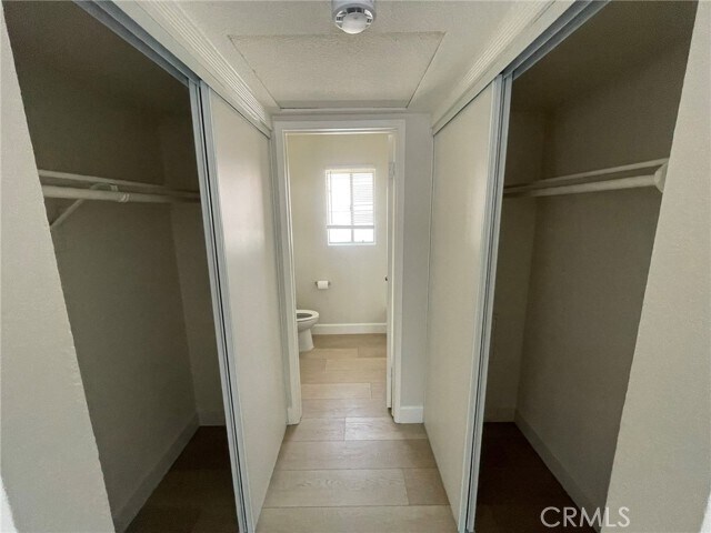 Building Photo - 3703 Country Oaks Loop