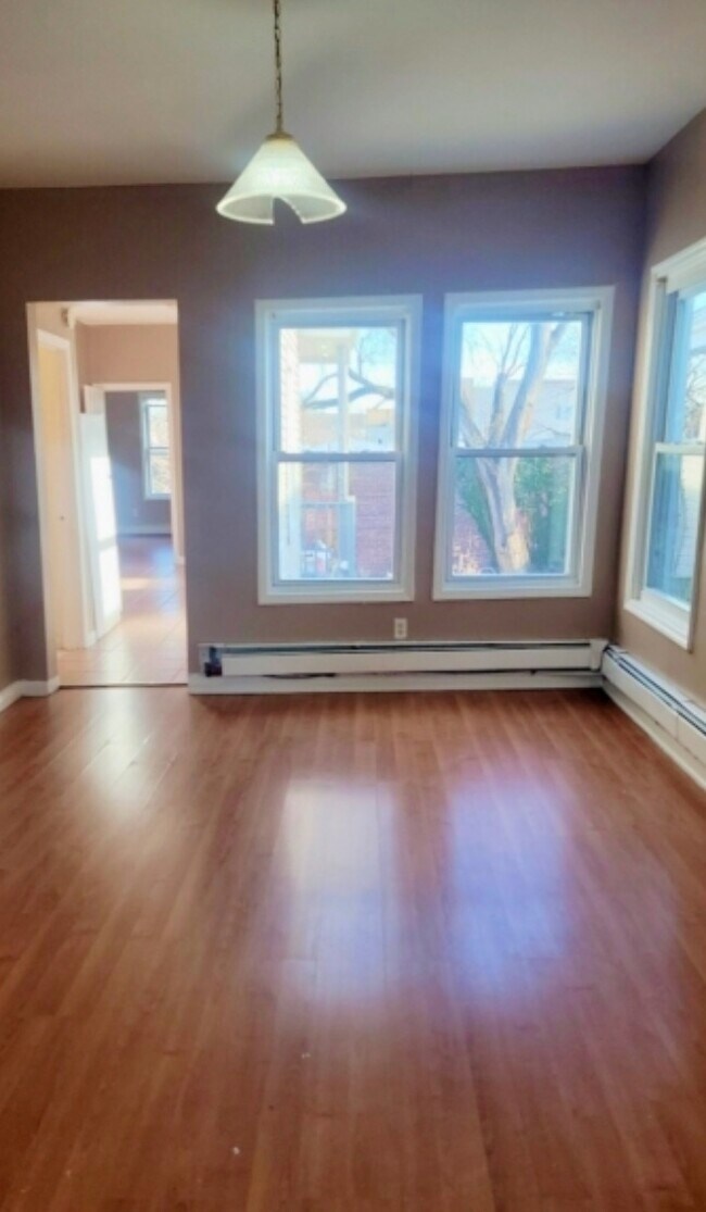 Building Photo - 563 Madison Ave