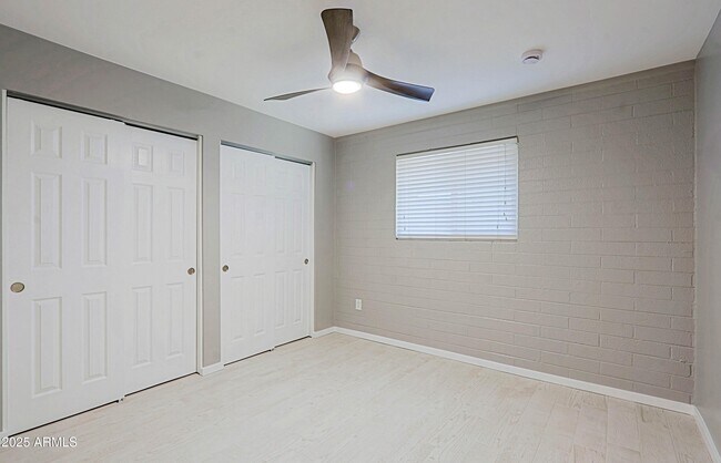 Building Photo - 8402 E Coronado Rd