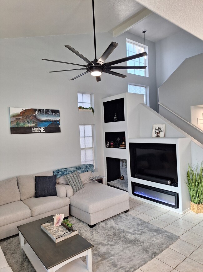 Building Photo - 7701 Donald Nelson Ave