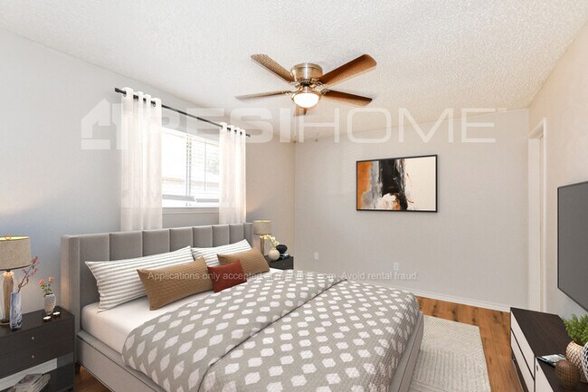 Building Photo - 220 Milas Ln