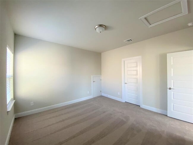 Building Photo - 600 C-Bar Ranch Trl