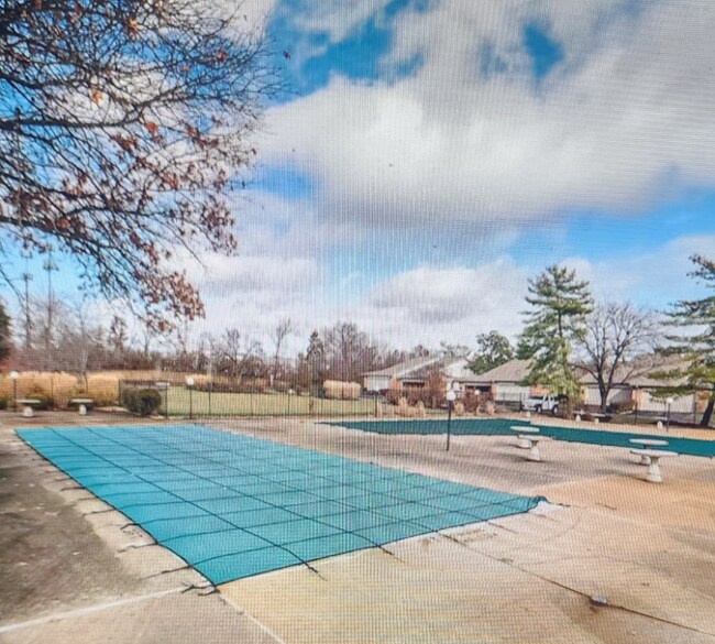 Building Photo - 634 Sandy Summit Dr