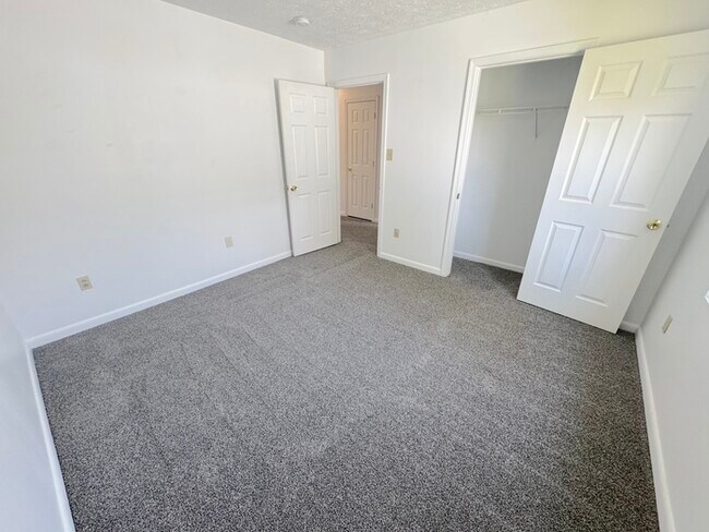 Building Photo - 814 Griffin St