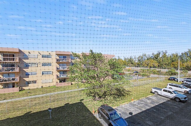 Building Photo - 399 NW 72nd Ave