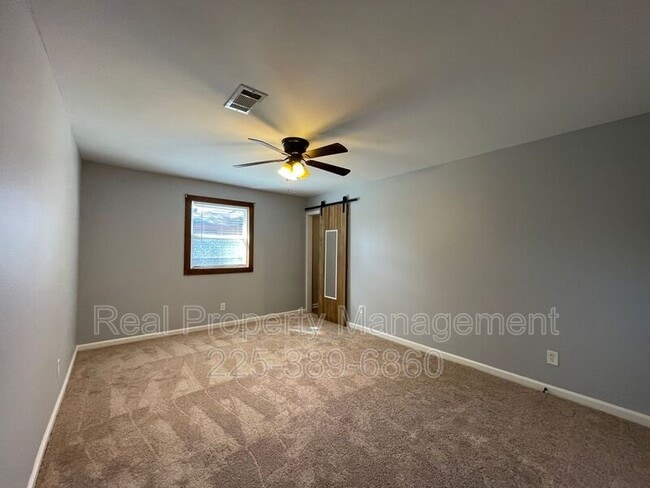 Building Photo - 1340 Bellonia Dr