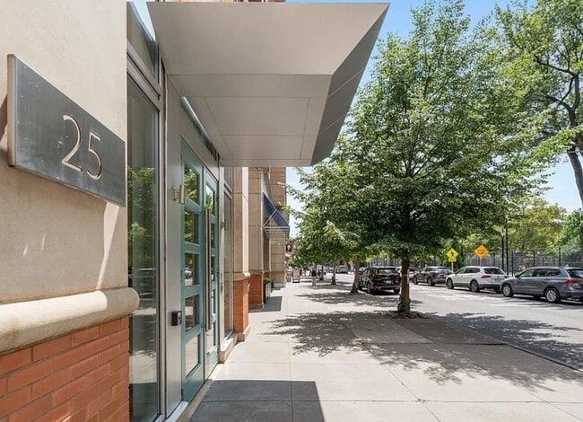 Building Photo - 25 McWilliams Pl