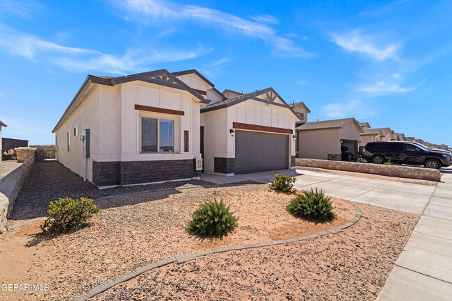Building Photo - 12716 Polo Norte Dr