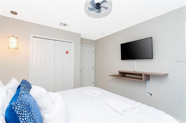 Building Photo - 8553 Crystal Cove Loop