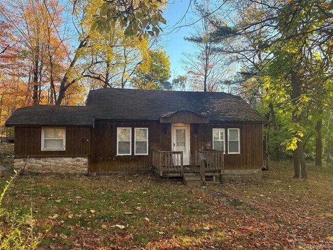 Primary Photo - 11 Old Turnpike Rd