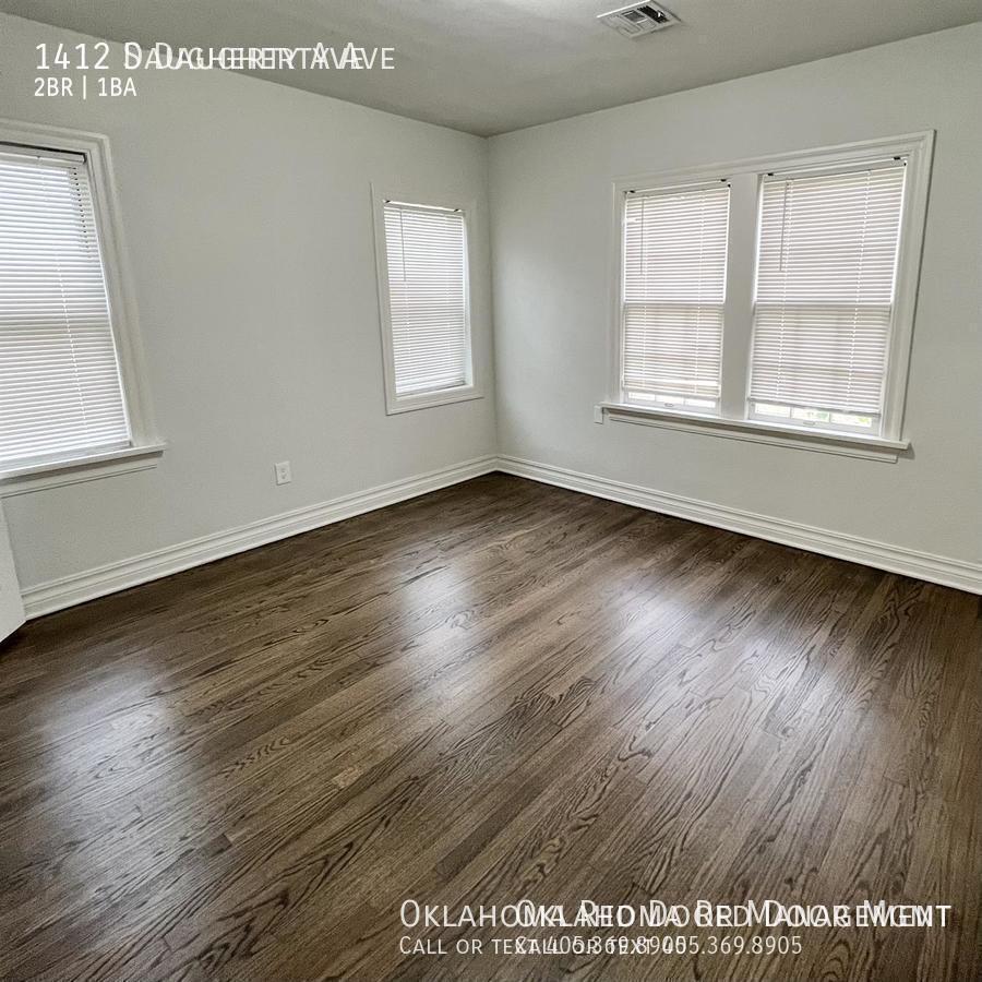 Building Photo - 1412 daugherty Ave