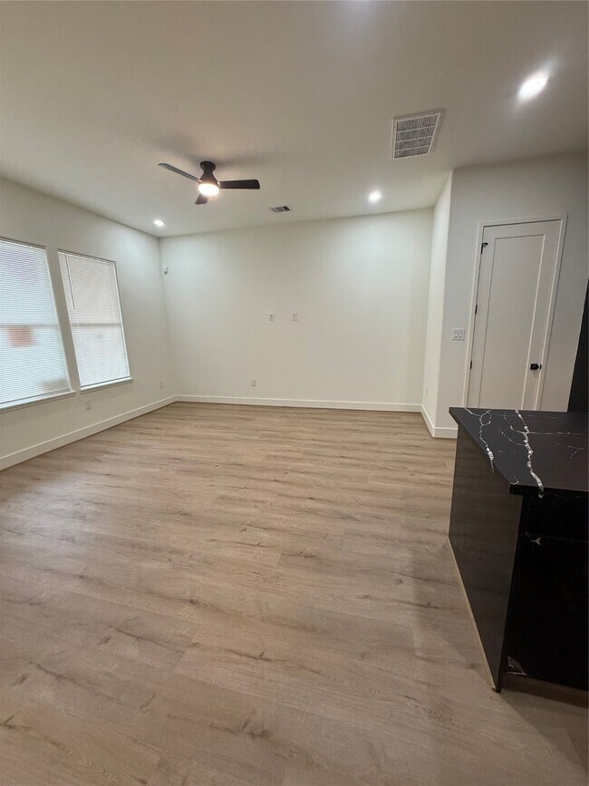 Building Photo - 1815 McKee St