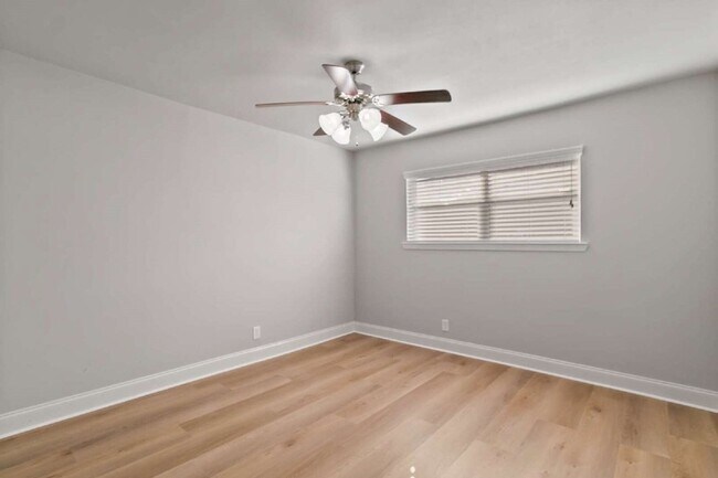 Building Photo - 5312 Odessa Ave