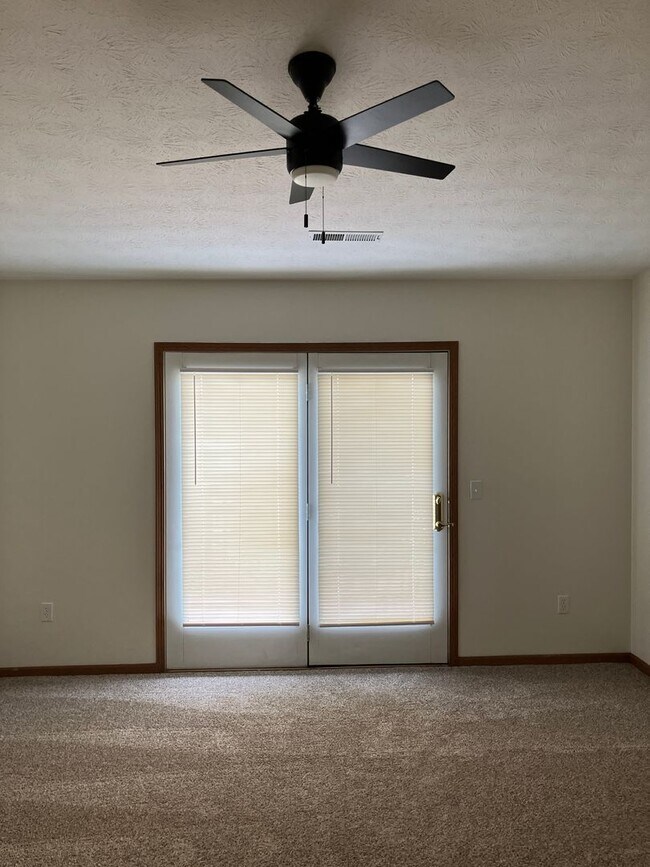 Building Photo - Updated Ranch with 2 Bedrooms, 1 Bath, and 1-Car Attached Garage in Troy, Ohio - Your Perfect Hom...