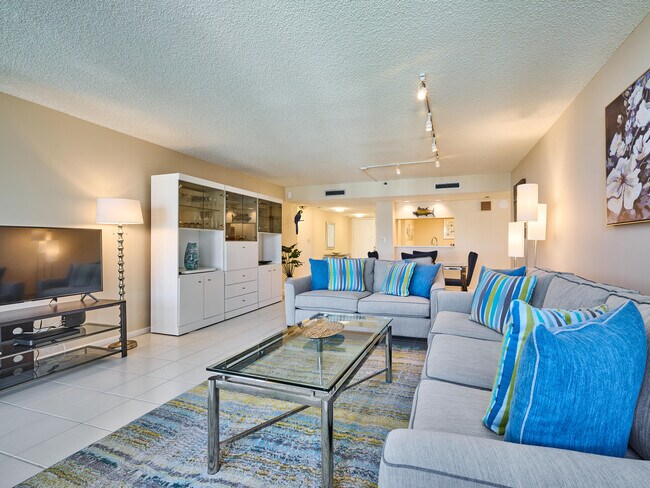Building Photo - 3420 S Ocean Blvd