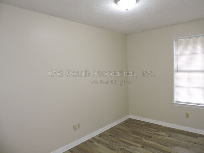 Building Photo - 3206 Raines St
