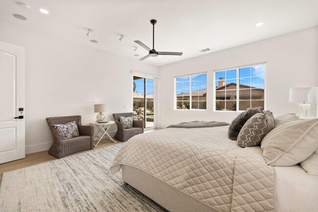 Building Photo - 57806 Cantata Dr