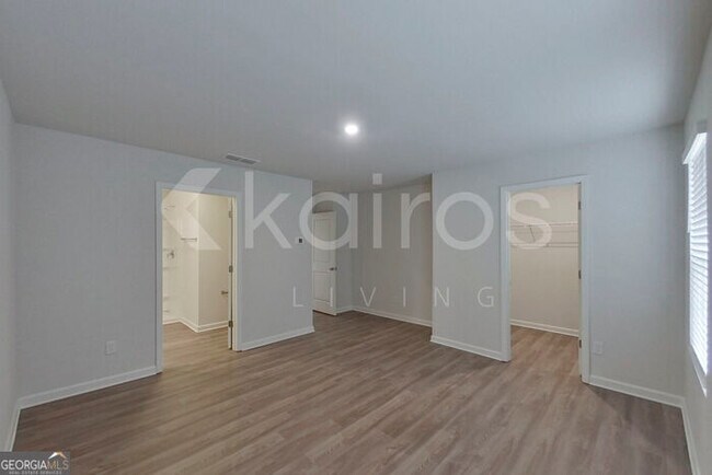 Building Photo - 528 Ivy Brook Way