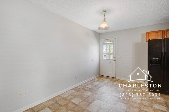 Building Photo - 104 Wildberry Ln