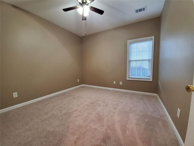Building Photo - 3878 Hannahberry Pl