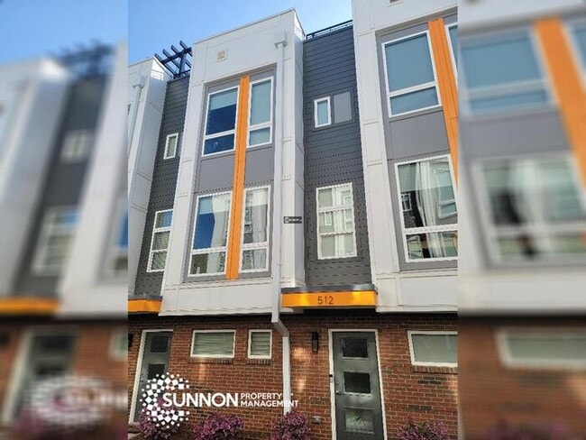 Building Photo - Modern 2 BR 2.5 BA Townhome with Rooftop D...