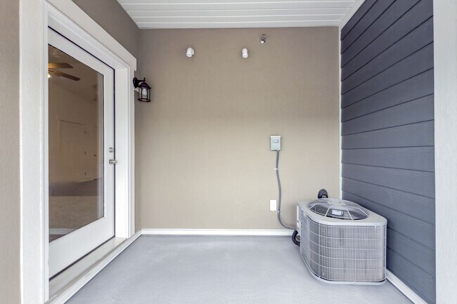 Building Photo - Modern Living in Lehi | New Build | Silico...