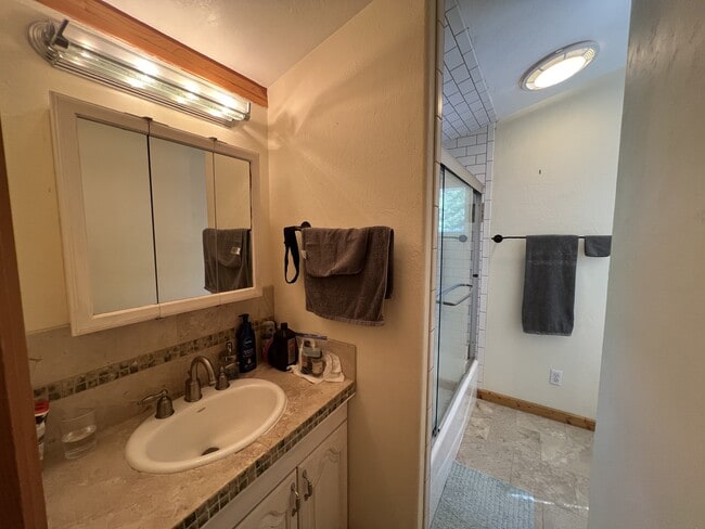 Building Photo - 4275 Leeper Ln