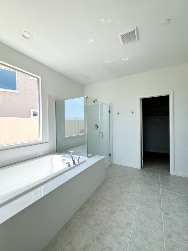 Building Photo - 12783 Mendocino Ridge Dr