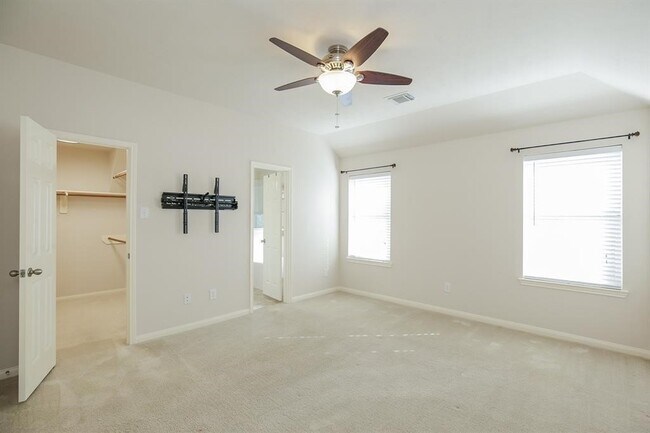 Building Photo - 11414 Ryan Manor Dr