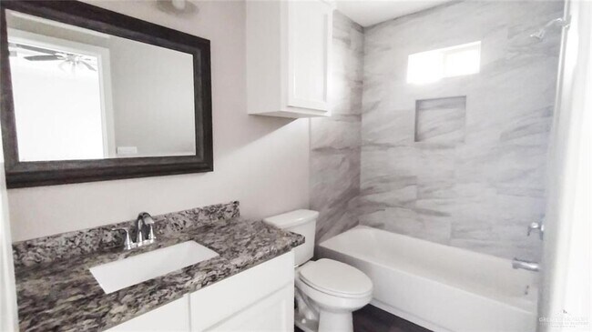 Building Photo - 13 Cathedral Hl